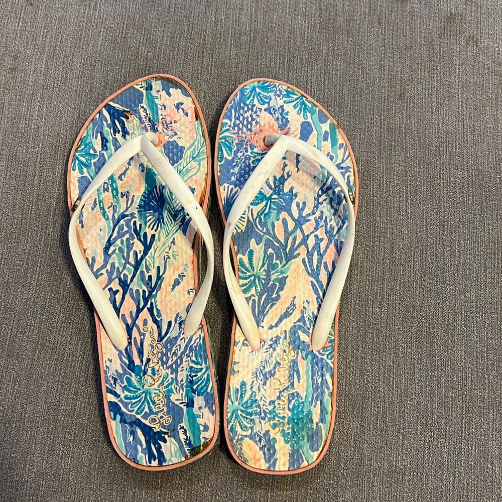Lilly Pulitzer flip flops